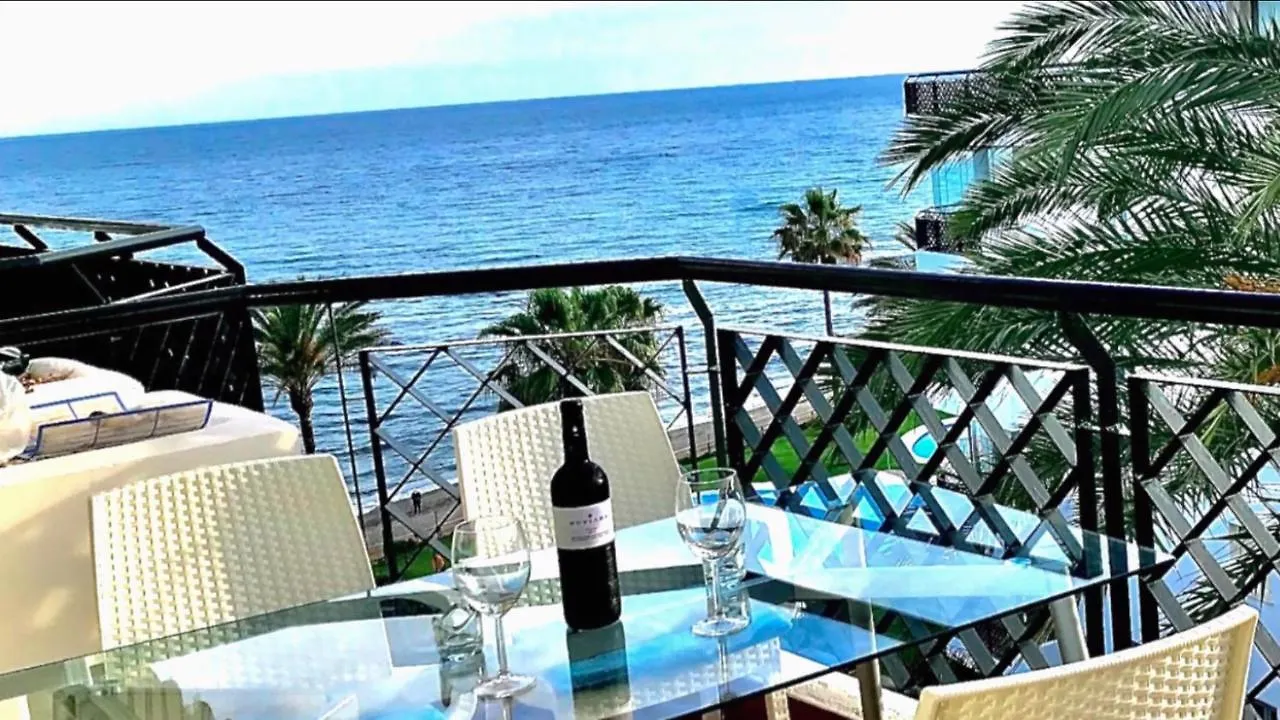 Mi Capricho 2F Beachfront- Apartment With Sea View - Costa Del Sol Sitio de Calahonda